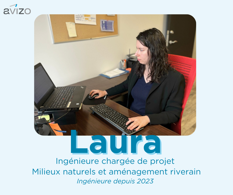 Laura, femme en génie, au bureau